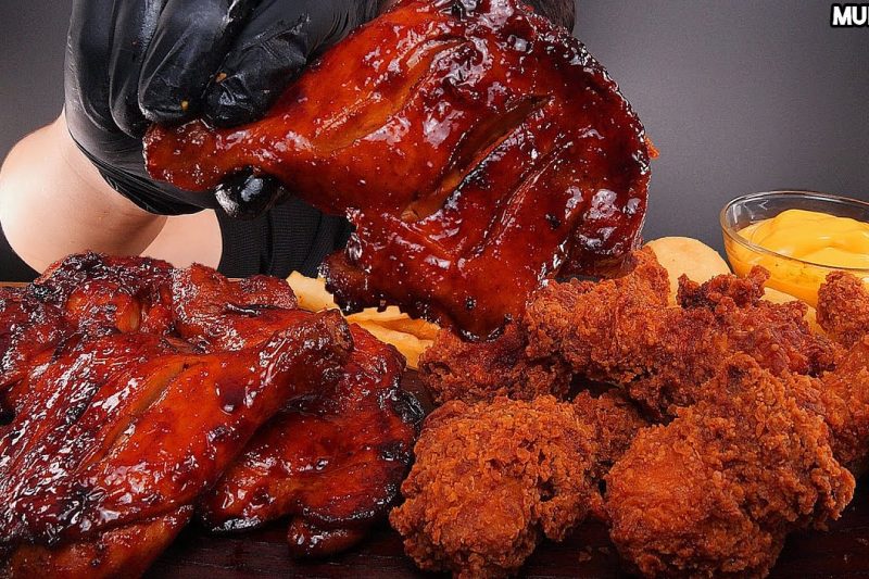 BBQ Chicken & Hot Fried Chicken Eating